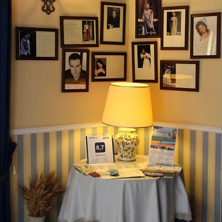 بيت ضيافة Santa Lucia 50 نابولي