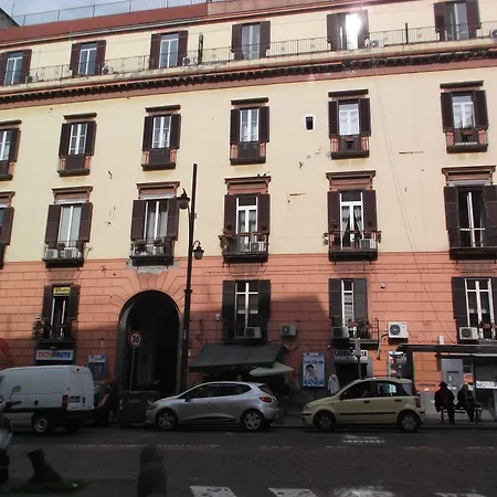 Santa Lucia 50 بيت ضيافة