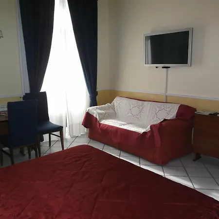 Santa Lucia 50 게스트하우스 4*