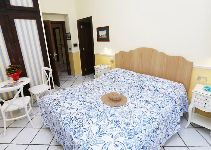 Santa Lucia 50 Πανσιόν 4*